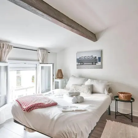 Guestready - Bright In The Heart Of