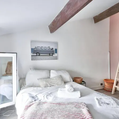 Guestready - Bright In The Heart Of * París