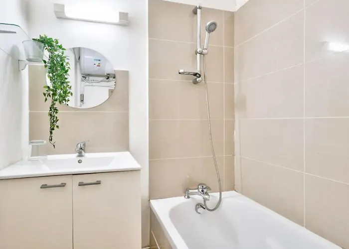 Guestready - Bright In The Heart Of * Paris