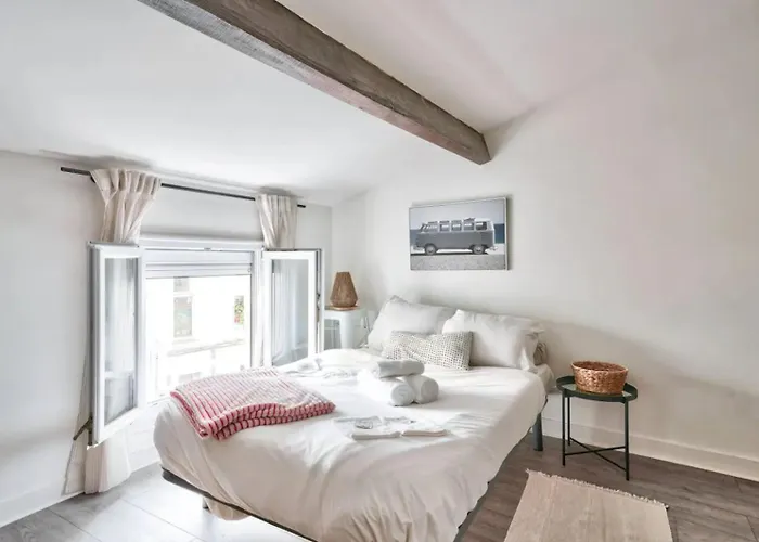 Guestready - Bright In The Heart Of