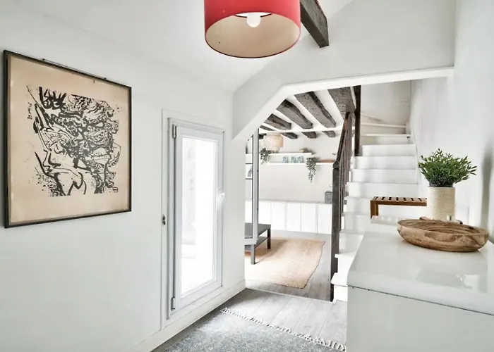 Guestready - Bright In The Heart Of *