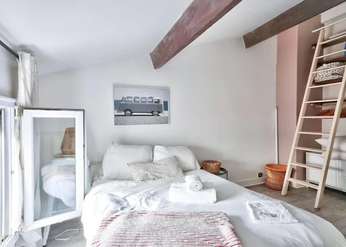 Guestready - Bright In The Heart Of * Paris
